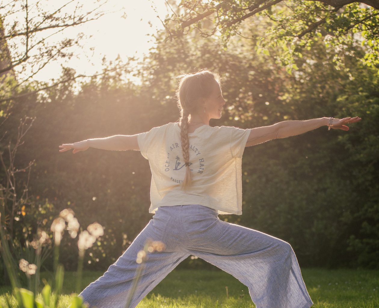 Villa Jacaranda Sophie doet Yoga